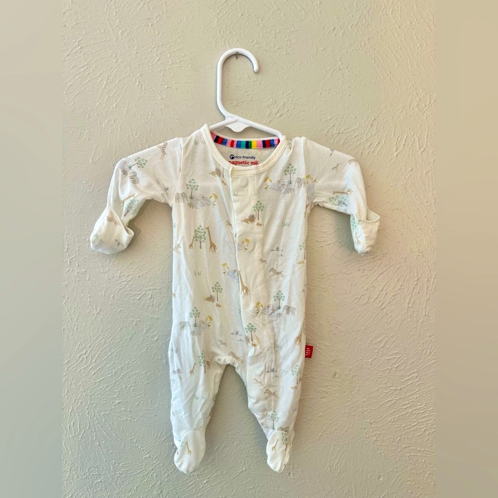 EUC Magnetic Me Pajama, Footie, Onesie - Modal - Size Preemie